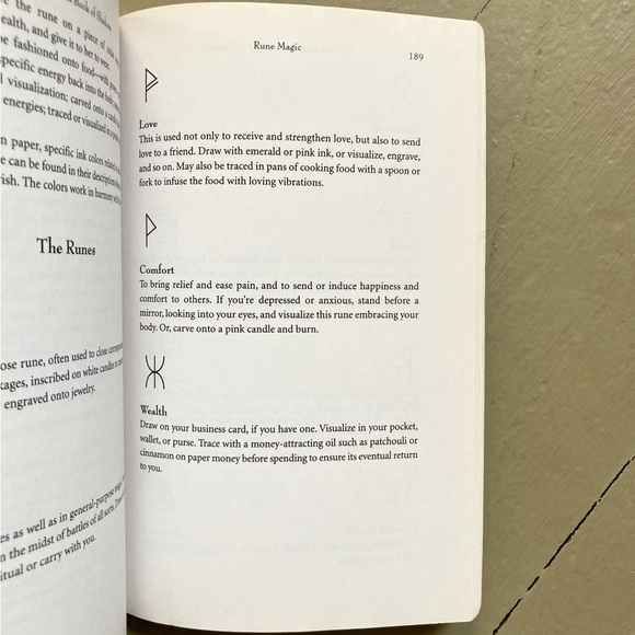 2 Wicca Scott Cunningham The Big Little Book of Magick Pagan Witchcraft Spell - Picture 6 of 16